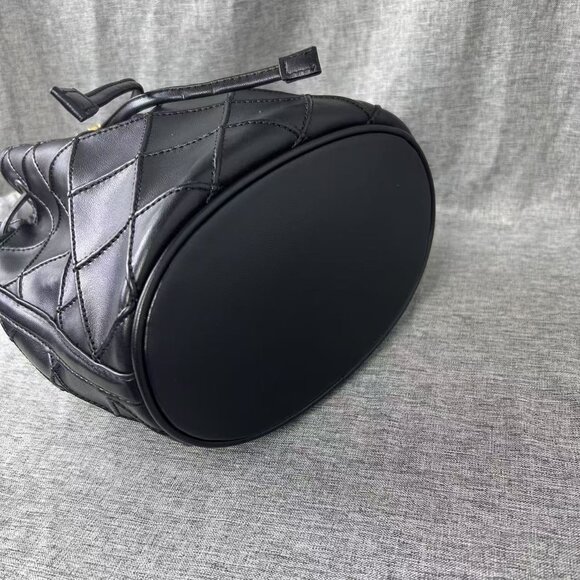 NEW Tory Burch FLEMING SOFT BUCKET BAG In Black - Picture 8 of 13